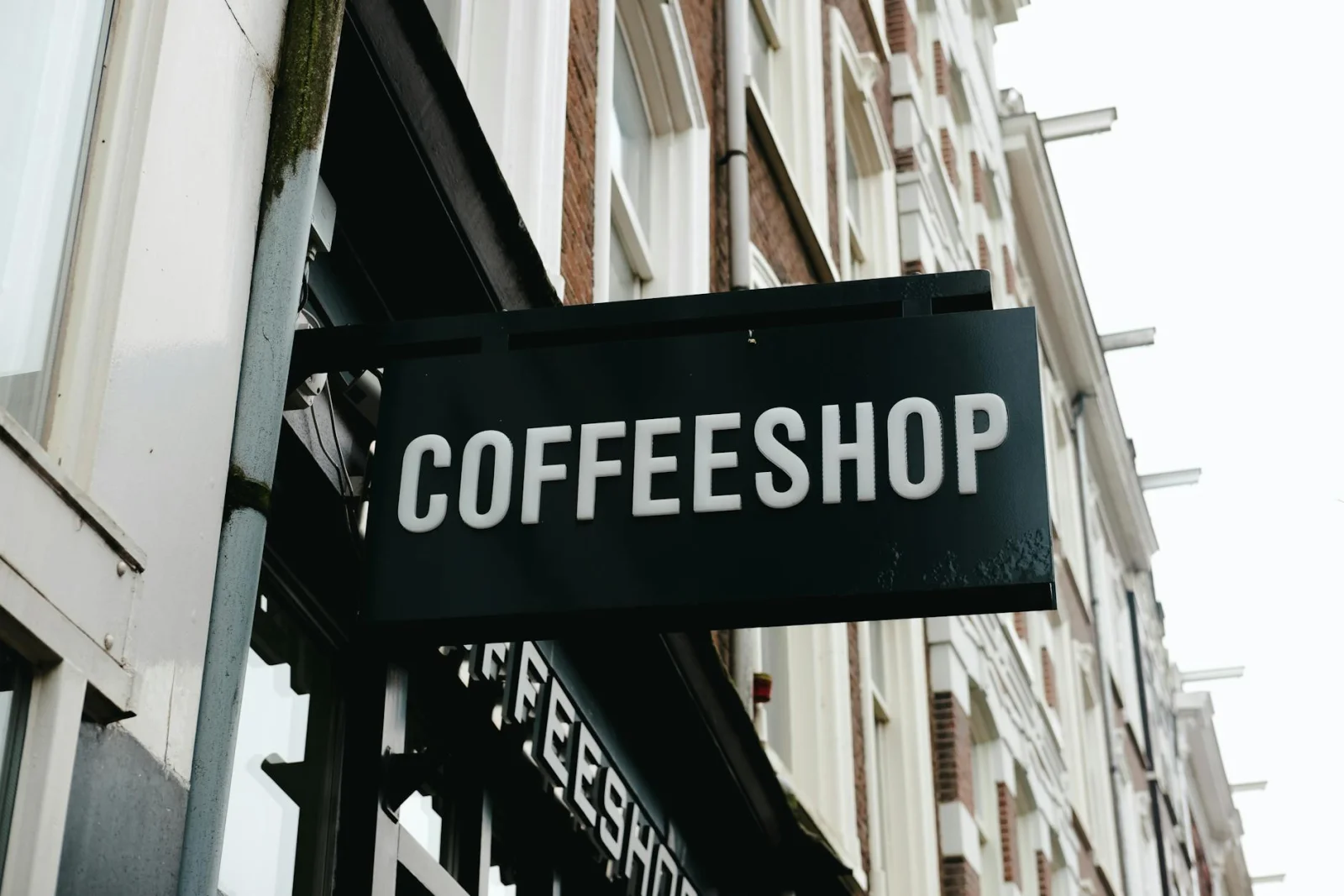 Autobelettering aanbrengen